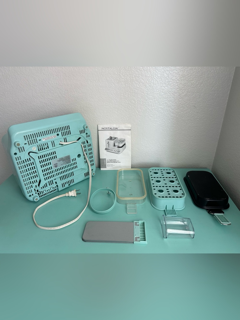 Nostalgia Classic Retro 3-in-1 Breakfast Station used, great condition. - Picture 7 of 17
